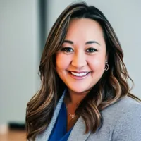 Jennifer Padlan headshot