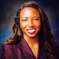 Natalie Holder headshot