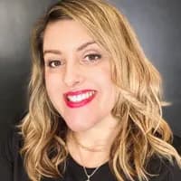 Erin Ogunsanya headshot