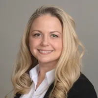 Hope Harris headshot