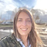 Jill Bruneau headshot