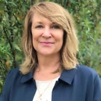 Debbie Shotwell headshot