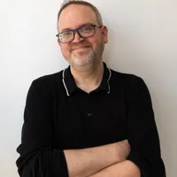 Nathan Brisby headshot