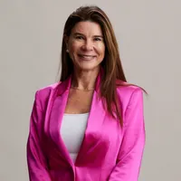 Luani Alvarado headshot