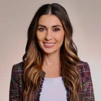 Lucy Avsharyan headshot