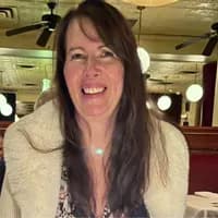 Shelley Wells headshot