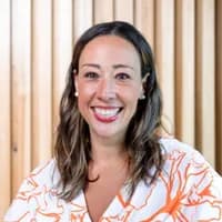 Kate Souza Manahan headshot