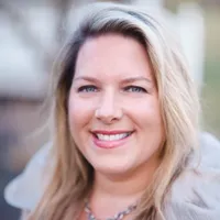 Amy Stengel headshot