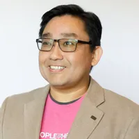 Yutaka Takagi headshot