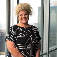 Kelly Stover headshot